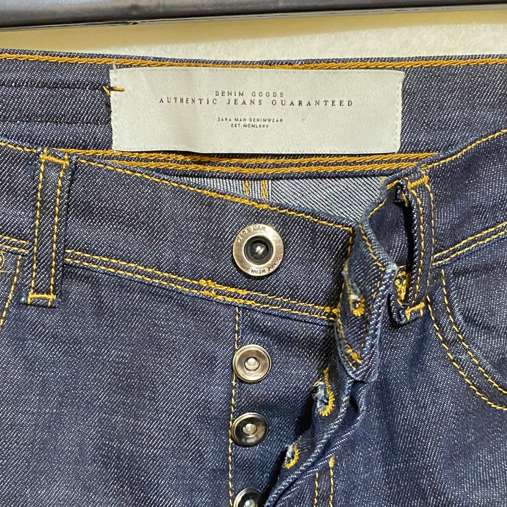 Zara Men’s Indigo Slim Jeans with Contrast Stitching - Picture 3 of 9